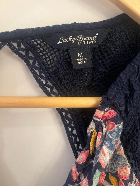 Lucky Brand Lace Sleeveless Tank Top - Navy with Pink & Coral Floral | Size M - Picture 4 of 8